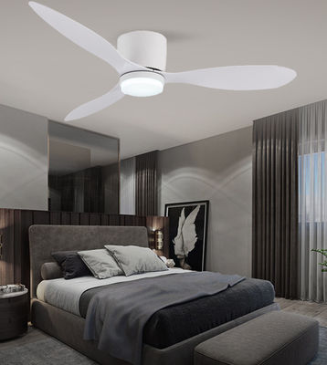 DC ABS hangende plafondventilator met licht 52 inch drie lemmen ventilatoren