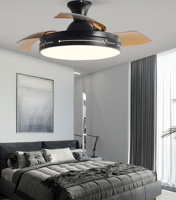 Decoratieve opvouwbare plafondventilator met lichte afstandsbediening Zwart Bruin