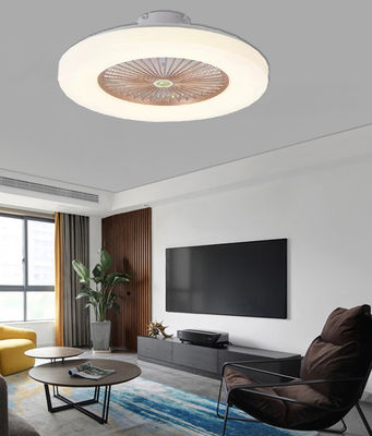 Witte hangende plafondventilator met licht opneembare kandelaarventilator